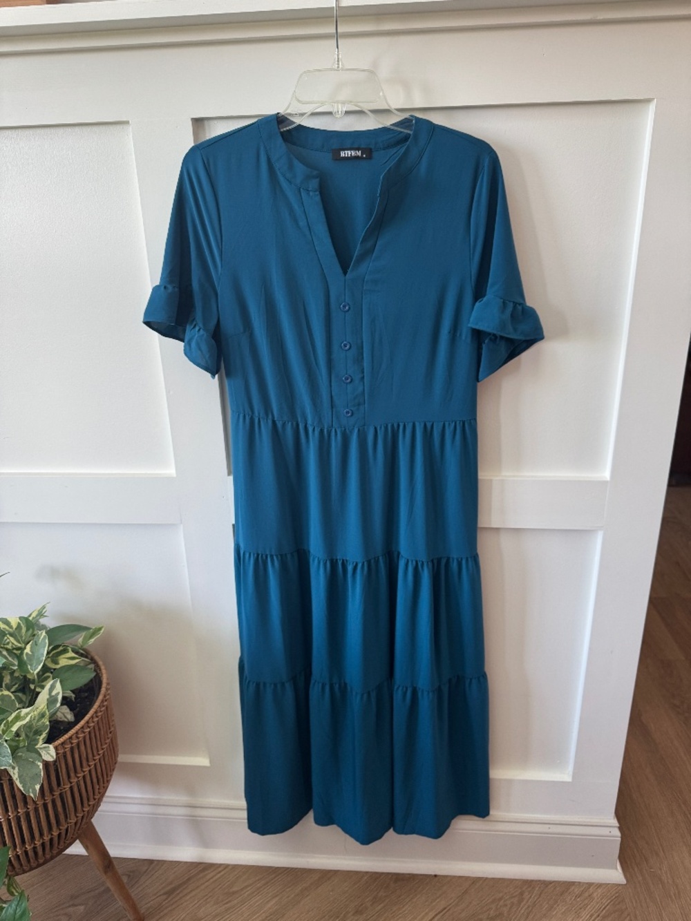 BTFBM Teal Blue Tiered Ruffle Sleeve Button Midi Dress Size M